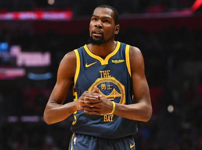 接受采访时 接受采访时