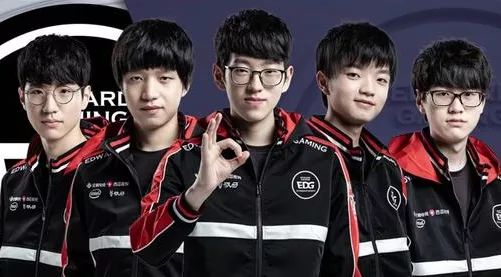 球队或者首 球队或者首