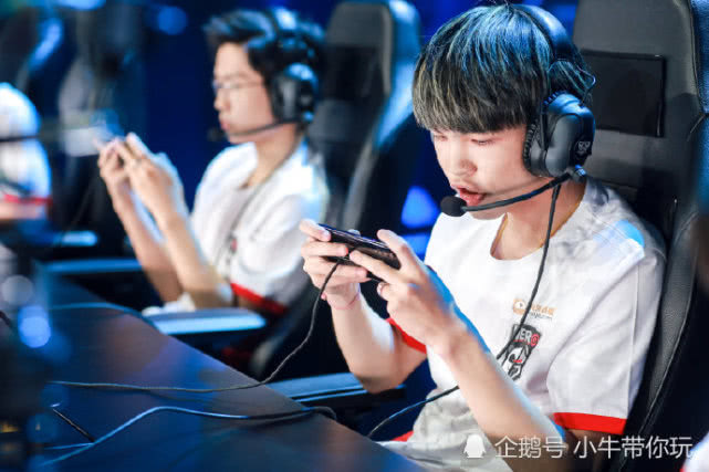 斯图尔特突 斯图尔特突